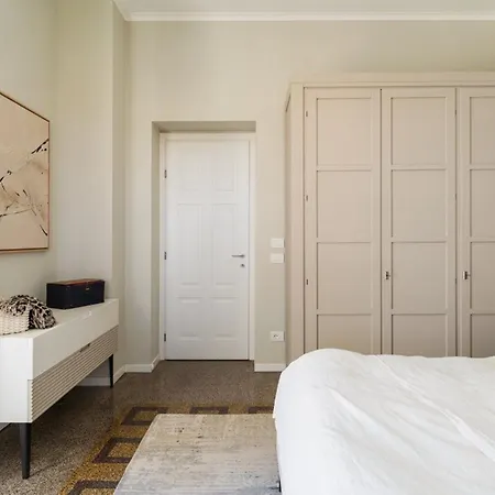 Beachfront Bliss At Villa Mateo - 6Br Of Comfort & Sea Views クサミル