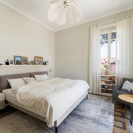 Beachfront Bliss At Villa Mateo - 6Br Of Comfort & Sea Views Villa Ksamil