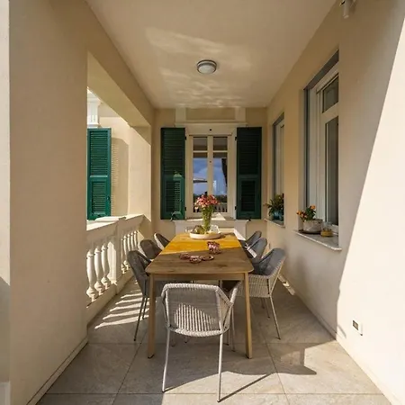 Beachfront Bliss At Villa Mateo - 6Br Of Comfort & Sea Views Ksamil